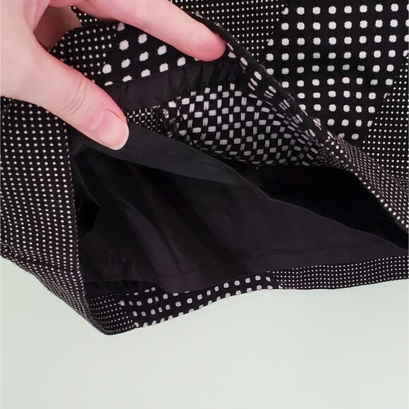 EUC! Worthington Petite Mod Style Black Abstract Polkadot Pencil Skirt Size 6P - Picture 5 of 8